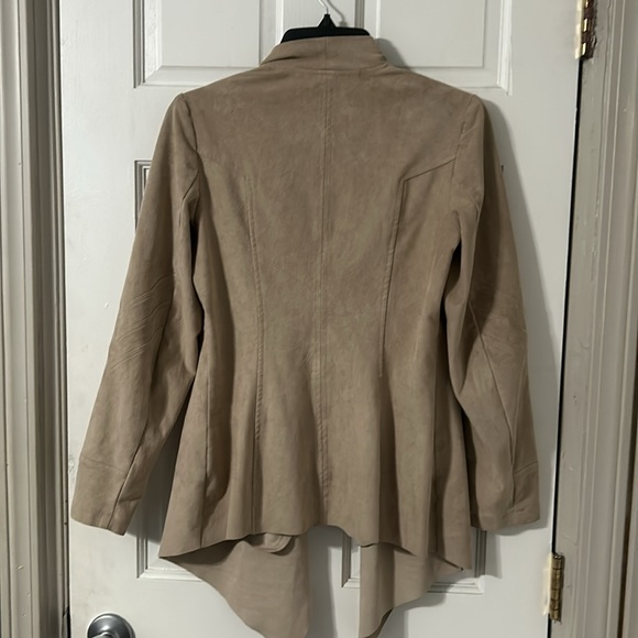 Tan Blazer - Picture 5 of 6